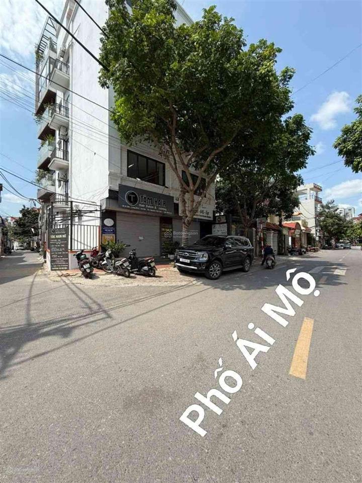Bán đất tặng nhà c4. ngõ thông ô tô, vị trí vàng bồ đề, ái mộ. dt 90m2, mt 4,8m. chào 23 tỷ. tl.