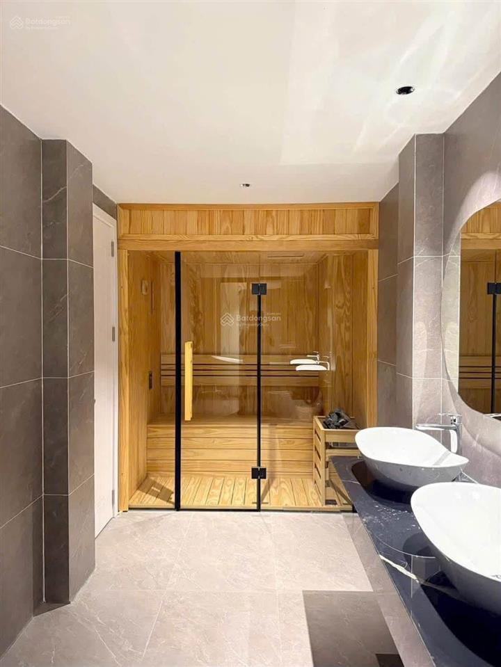 Bán nhà phố nguyễn sơn, bồ đề. dt 85m x 7 tầng thang máy, mt 7,6m. gara 2 ô tô, tầm giá 25 tỷ.