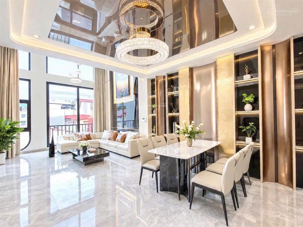 Bán nhà phố hồng tiến bồ đề,gara ô tô,thang máy, full nội thất cao cấp! dt 55m2, 7 tầng ,giá rẻ đt.
