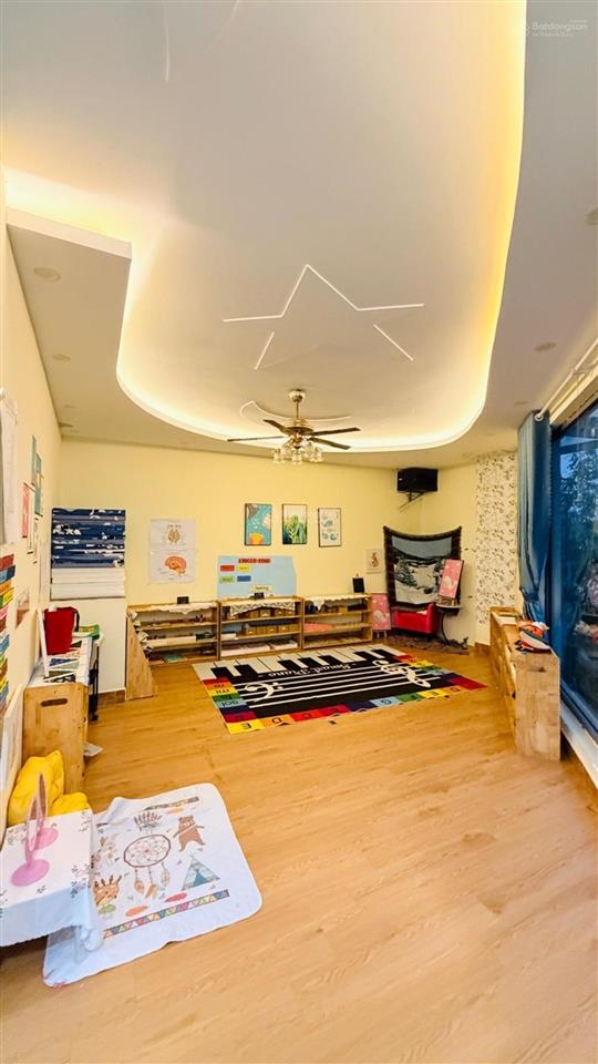 Biệt thự liền kề khai sơn city, lô góc mặt đường lớn, dòng 600 tr/năm. dt 85m2, mt 25m. giá cực tốt