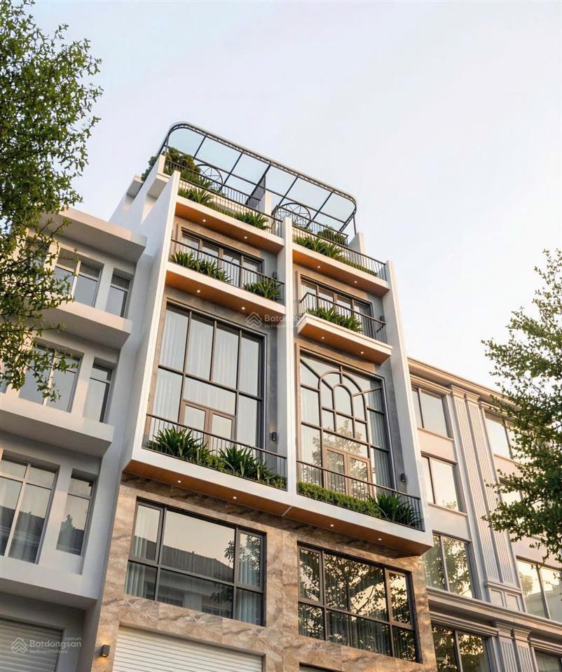 Bán nhà ngõ 12 phố bồ đề. dt 55m2 x 7 tầng, thang máy, full nội thất cao cấp. gara 2 ô tô. giá tốt.