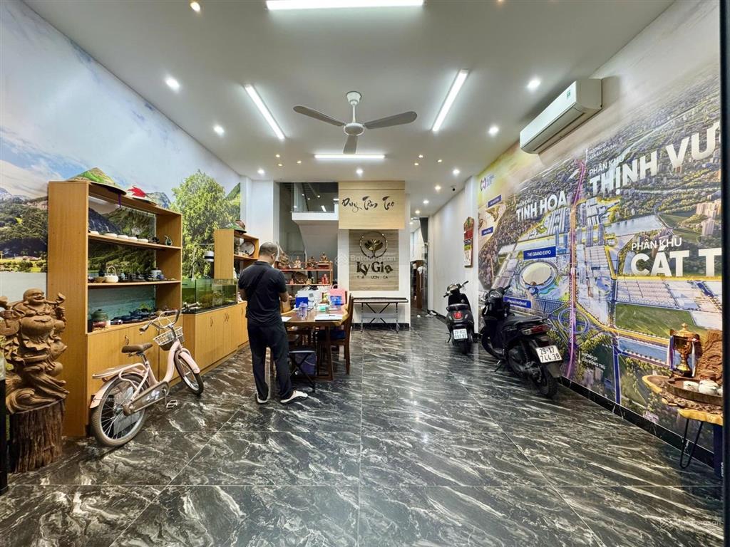Bán nhà liền kề himlam,thượng thanh việt hưng., 76m2, 5 tầng,thang máy,full nội thất, giá cực tốt.