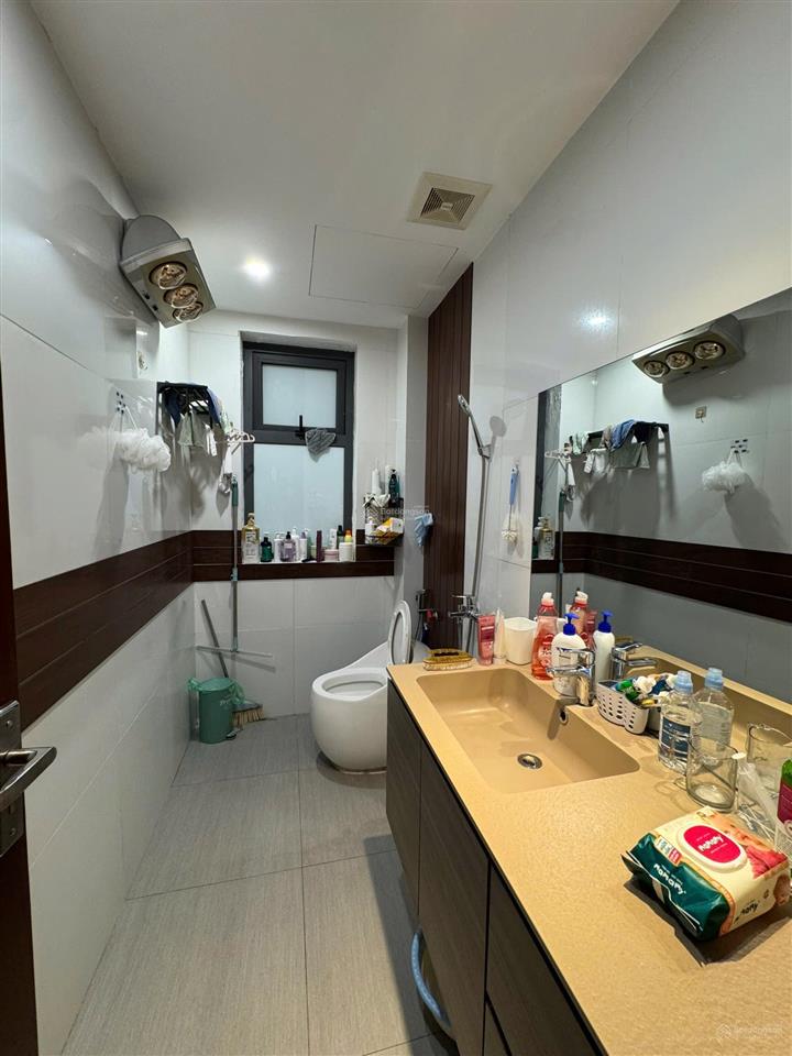 Bán nhà liền kề himlam,thượng thanh việt hưng., 76m2, 5 tầng,thang máy,full nội thất, giá cực tốt.