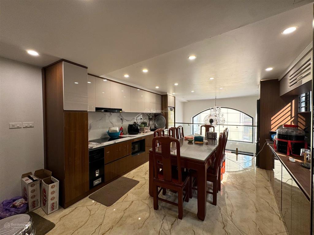 Hiếm,nhà mặt ngõ ngọc lâm,kinh doanh đỉnh,vỉa hè ô tô tránh. dt 59m2, 5,5 tầng, chào 14,5 tỷ. co tl