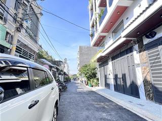 Nhà full nội thất có thang máy thạnh lộc 37. dt 4 x 20m2. hướng  đông nam. giá 8.35 tỷ