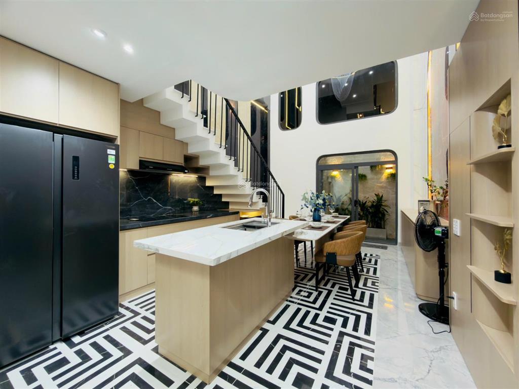 Bán nhà mặt phố tại thạnh lộc 37.