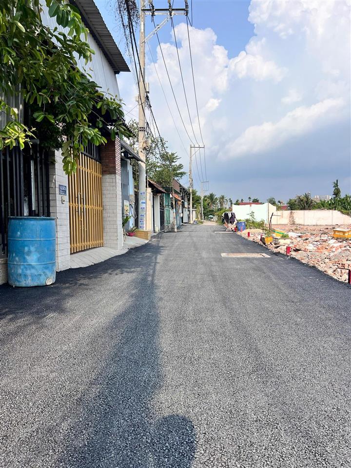 Đất mặt tiền đường 40m. thạnh xuân q.12 hcm