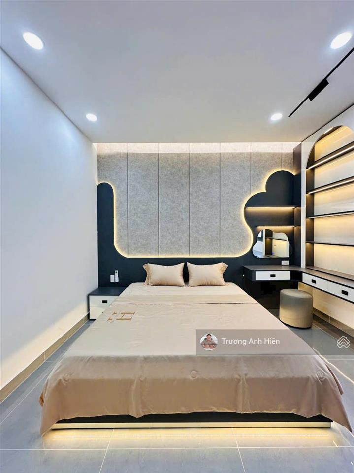 Nhà đường thông 1/ thạnh xuân 25. giá 7.2 tỷ, 0987 325 *** a hiền
