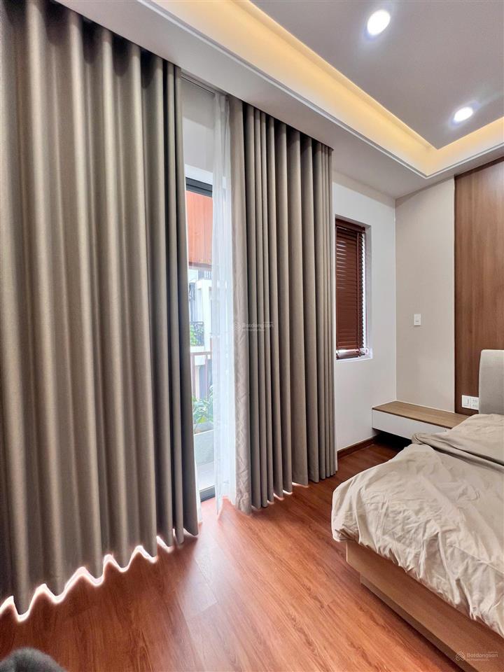 Nhà siêu đẹp nội thất cao cấp shr. chính chủ