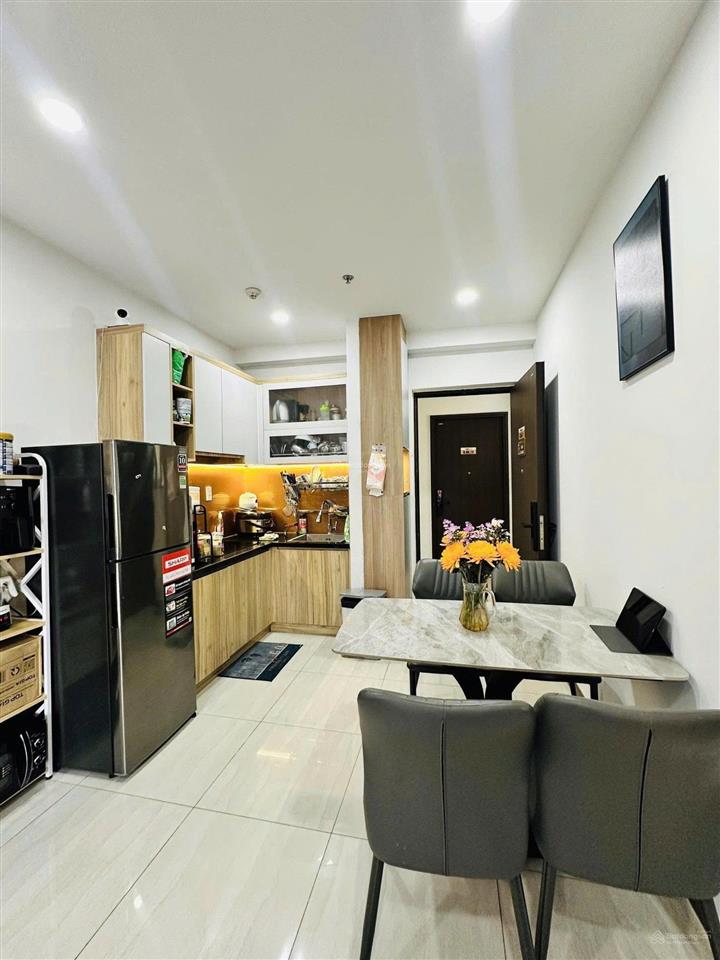 Chính chủ bán nhanh căn góc bcons plaza 2pn/2wc  giá 2.450 tỷ full. ngân hàng cho vay 70%