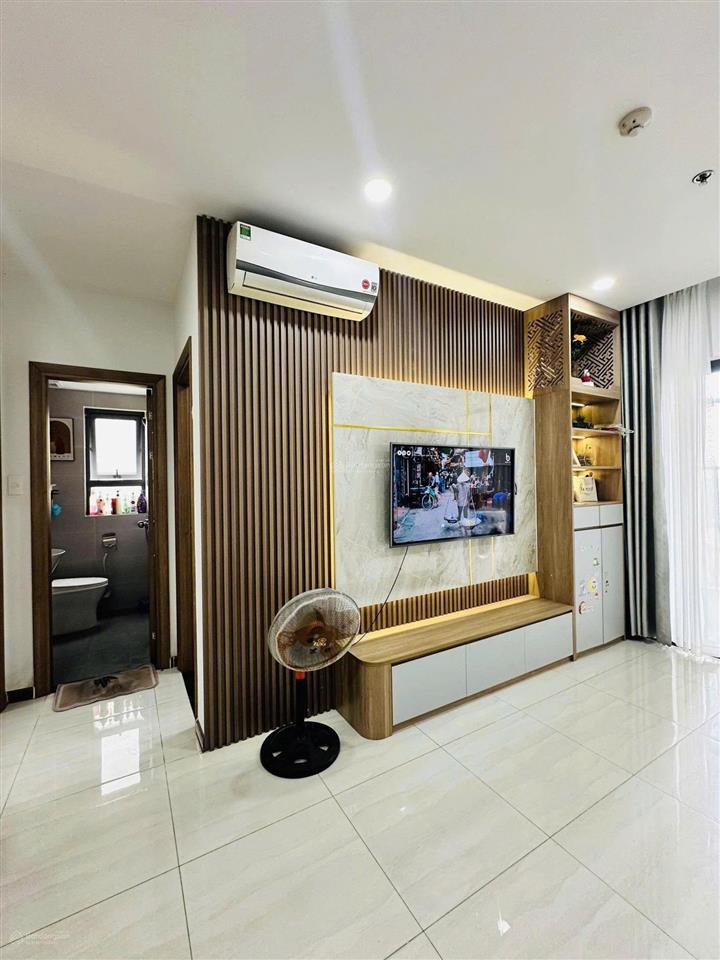 Chính chủ bán nhanh căn góc bcons plaza 2pn/2wc  giá 2.450 tỷ full. ngân hàng cho vay 70%