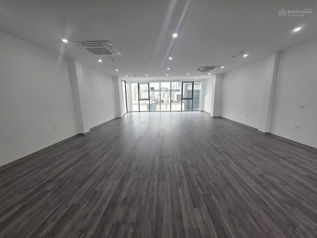 Lê đức thọ cho thuê văn phòng 110m2 mới cứng y hệt hình, có thể vào làm việc luôn