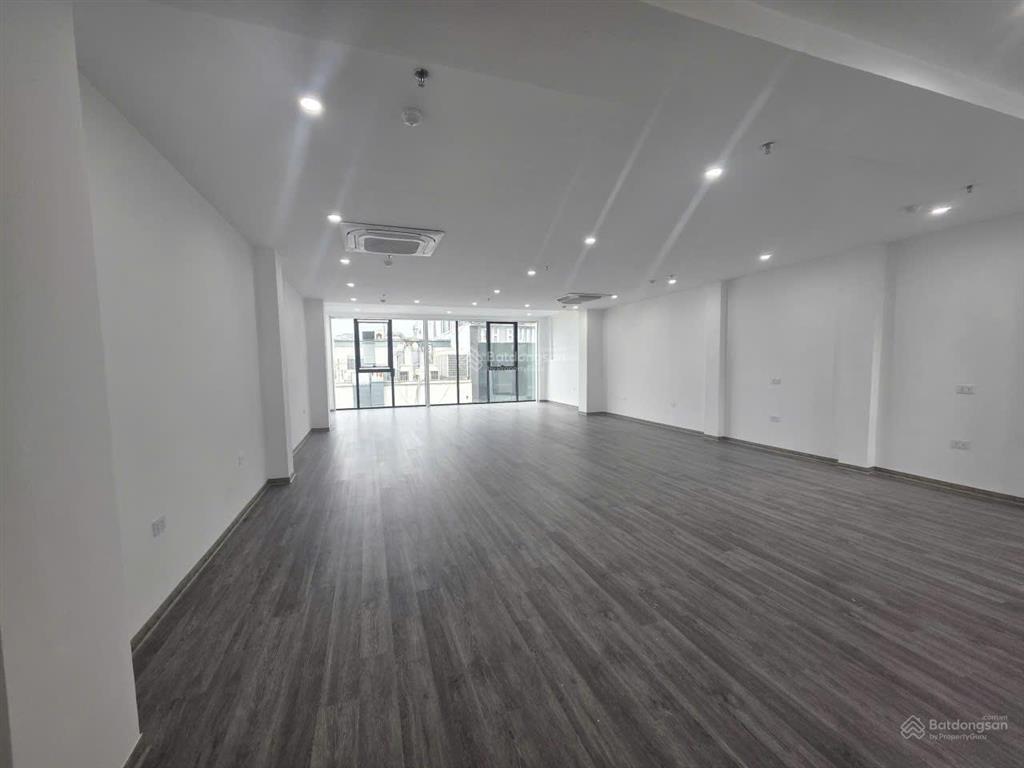 Lê đức thọ cho thuê văn phòng 110m2 mới cứng y hệt hình, có thể vào làm việc luôn