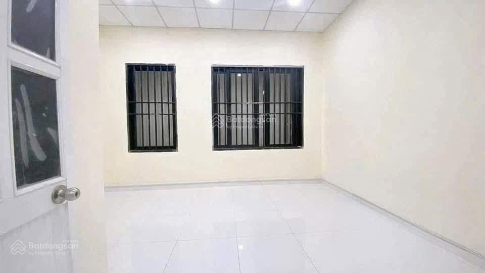 Nhà 2pn 2 tolet đậu oto trước nhà sạch sẽ gần bệnh viện y học cổ truyền