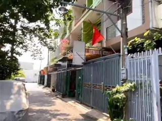 Nhà 2 lầu 4pn đường oto đậu thoải mái cách bigc tân hiệp 200m. phù hợp văn phòng ở gđ lâu dài