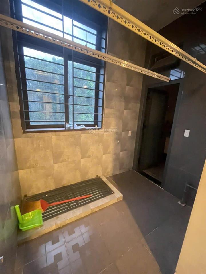 Cho thuê nhà mới sẵn nội thất sân oto vào ở ngay