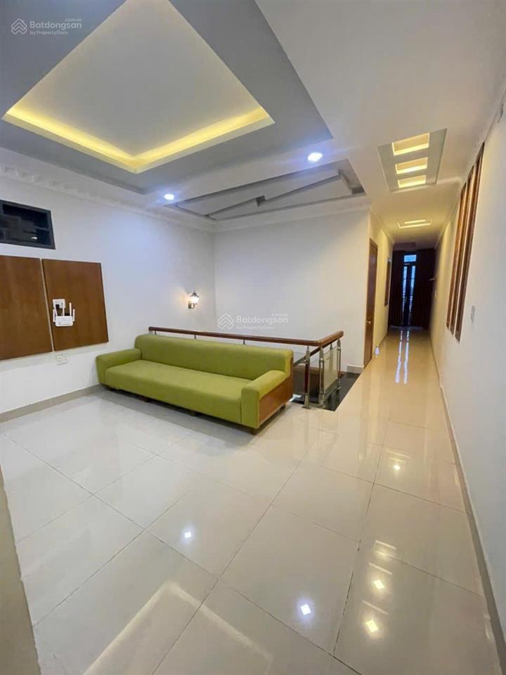 Cho thuê nhà mới sẵn nội thất sân oto vào ở ngay