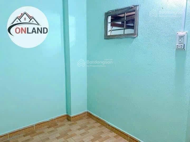 Nhà nhỏ sạch sẽ có gác lửng, đậu oto thoải mái. gần trường học nguyễn bỉnh khiêm