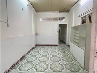 Nhà lầu sạch sẽ 2pn ngay trung tâm vào ở ngay