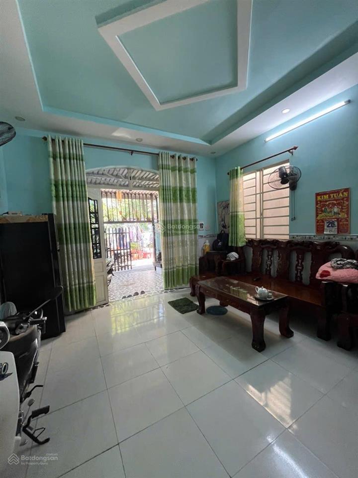 Nhà mới sạch sẽ 2pn có sân trước rộng rãi gần trường học , chợ bửu hòa