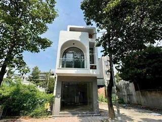 Nhà mới xây 2pn 2 tolet có sân thượng ngay trung tâm d2d võ thị sáu