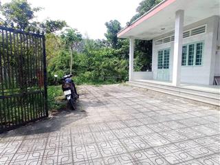 Nhà sân vườn 3pn đậu 2 oto trung tâm biên hòa