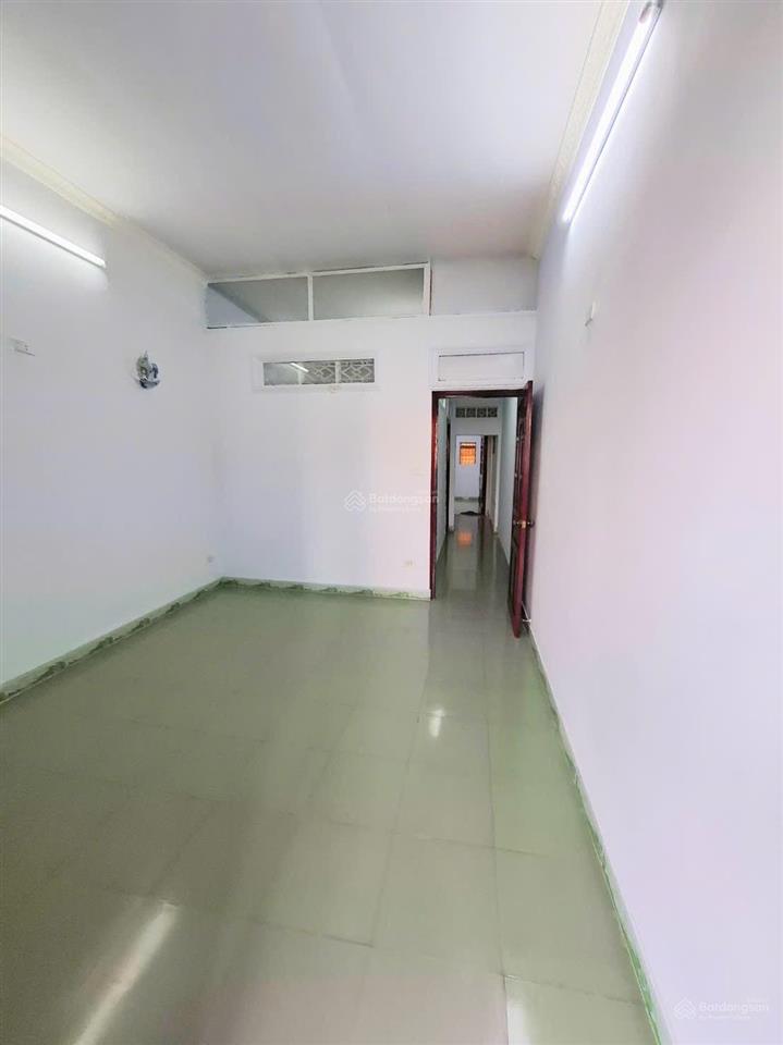 Nhà lầu 3pn để oto ngay bến xe ngã 4 vũng tàu
