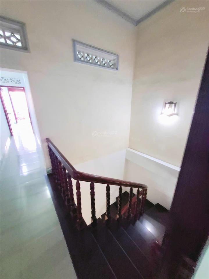 Nhà lầu 3pn để oto ngay bến xe ngã 4 vũng tàu