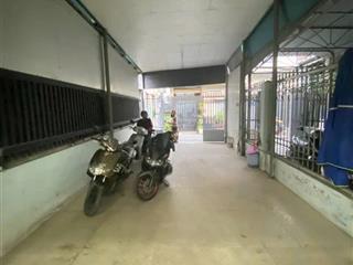 Nhà 2 lầu 4pn, 4 tolet, sân đậu 2 oto, gần quảng trường tỉnh
