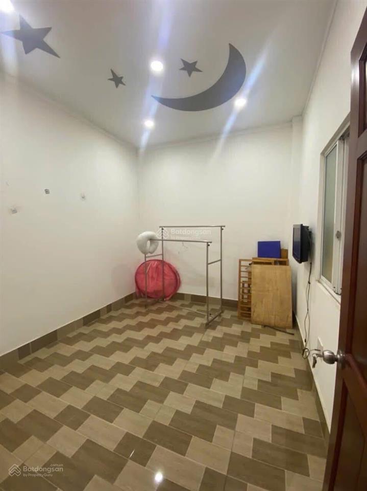Nhà mới gần 2pn 2 tolet đường oto gần cty pouchen.