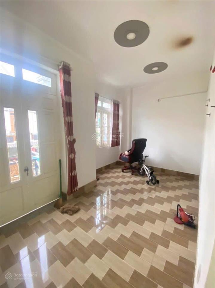 Nhà mới gần 2pn 2 tolet đường oto gần cty pouchen.