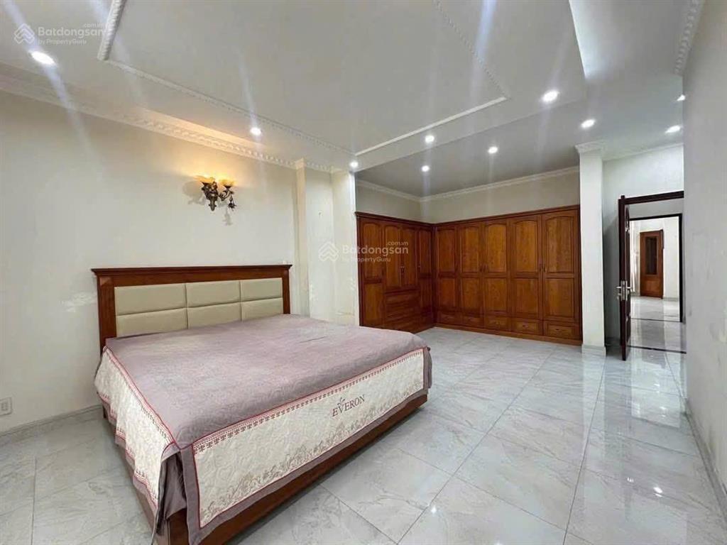 Biệt thự d2d rộng rãi thoáng mát phù hợp văn phòng, spa, ở chuyên gia nước ngoài