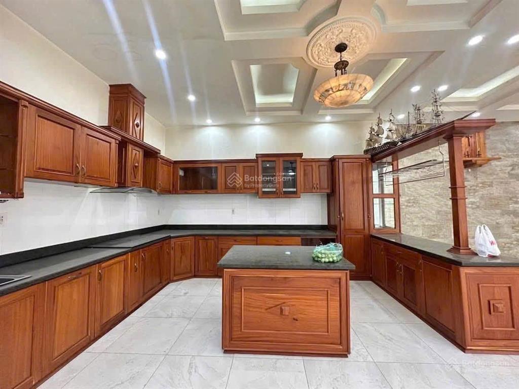 Biệt thự d2d rộng rãi thoáng mát phù hợp văn phòng, spa, ở chuyên gia nước ngoài