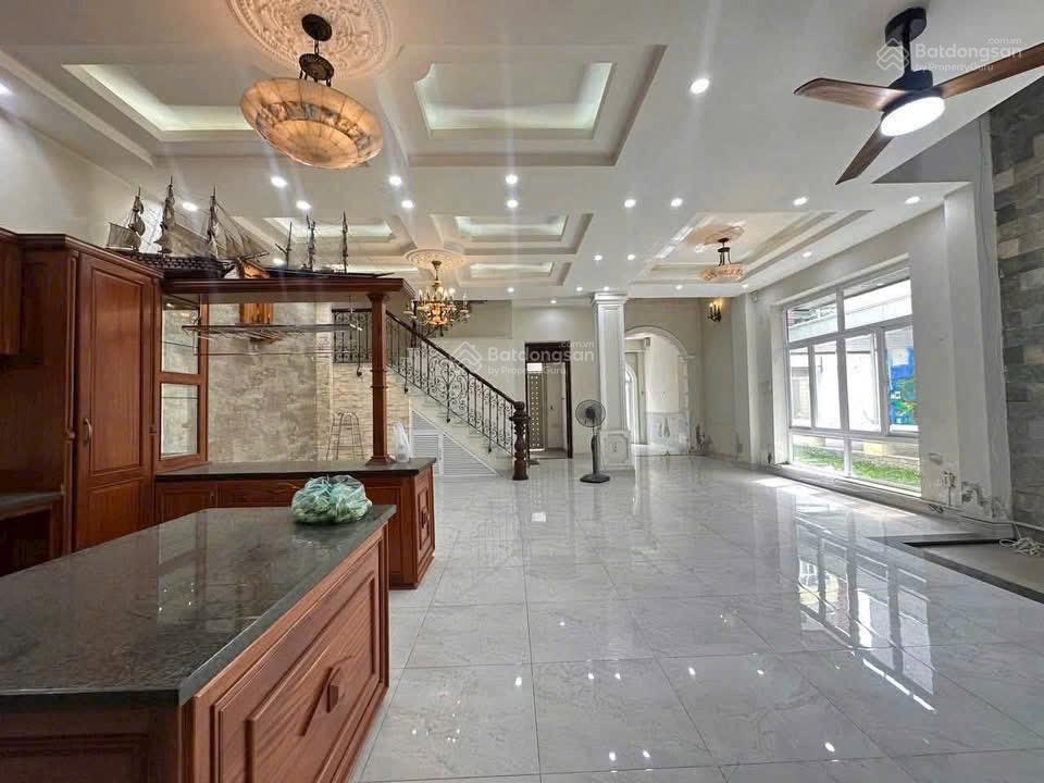 Biệt thự d2d rộng rãi thoáng mát phù hợp văn phòng, spa, ở chuyên gia nước ngoài