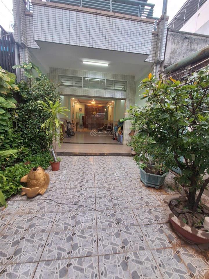 Nhà full nội thất thoáng mát oto đậu thoải mái vào ở ngay