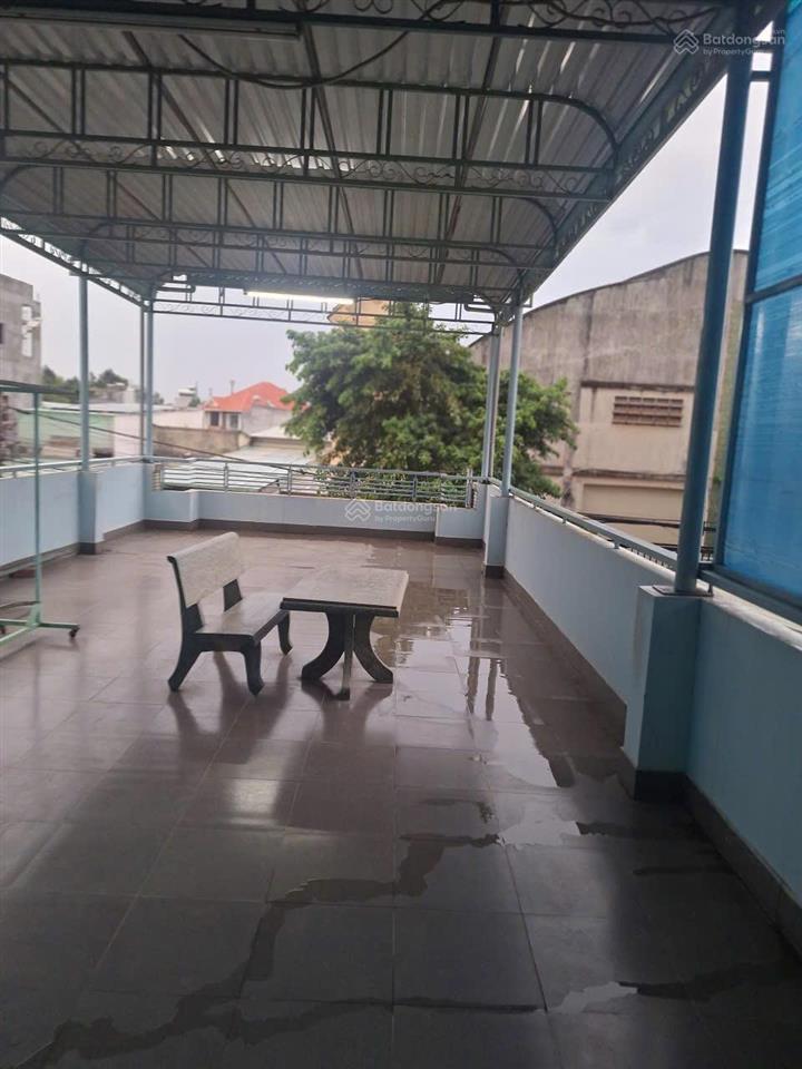 Nhà full nội thất thoáng mát oto đậu thoải mái vào ở ngay