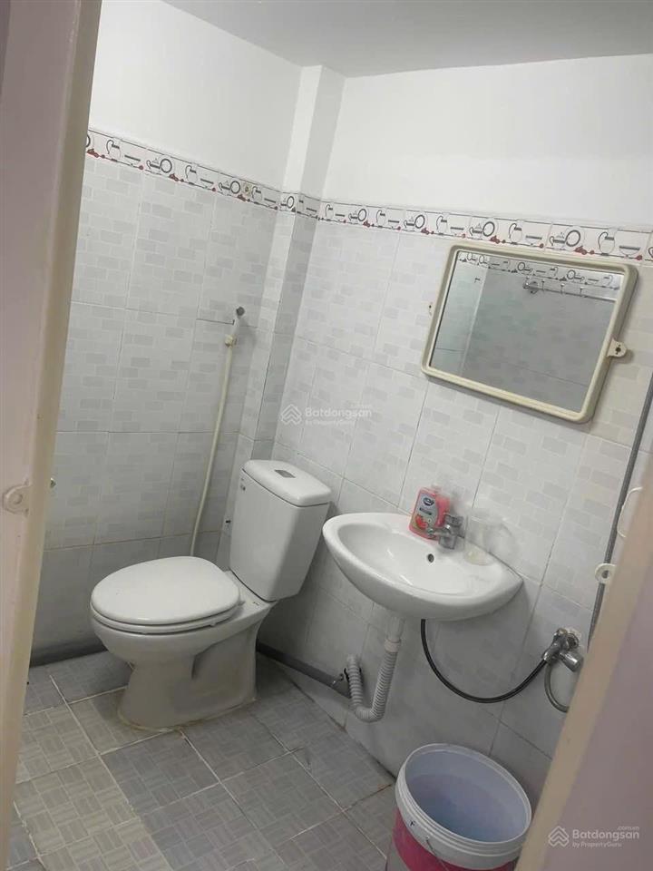Nhà 95m2.3pn, 2 tolet ,sạch sẽ có sân xe máy ngay ga biên hòa. trường lê quý đôn