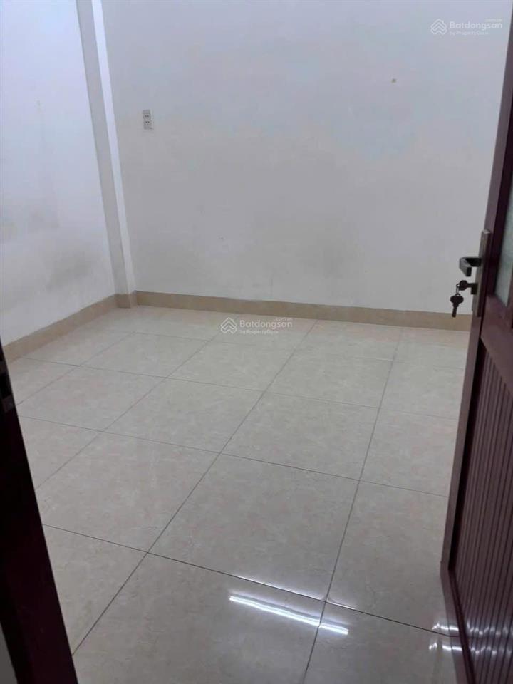 Nhà 3pn 2 toilet hẻm ô tô thông ngay quảng trường tỉnh