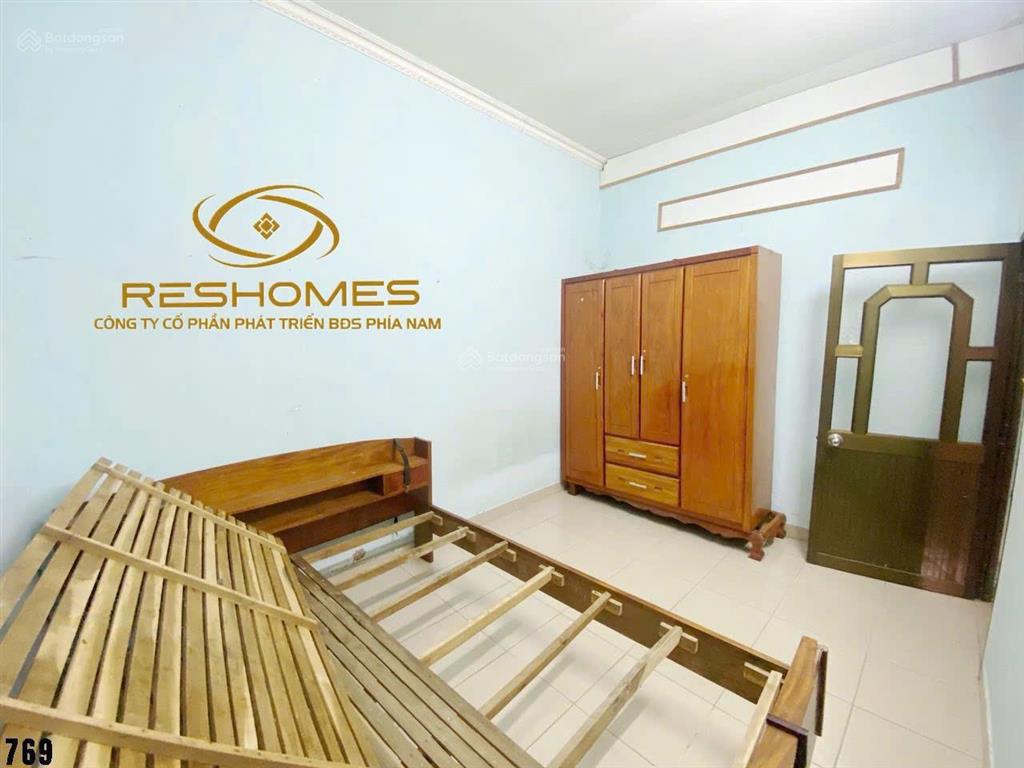 Cho thuê gấp nhà cấp bốn 125m2, 3pn, 1wc tại lương văn nho. đường oto bàn cờ