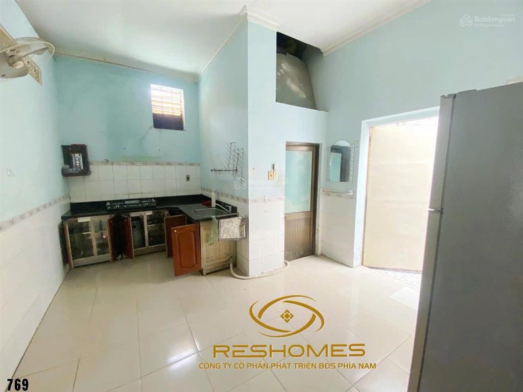 Cho thuê gấp nhà cấp bốn 125m2, 3pn, 1wc tại lương văn nho. đường oto bàn cờ