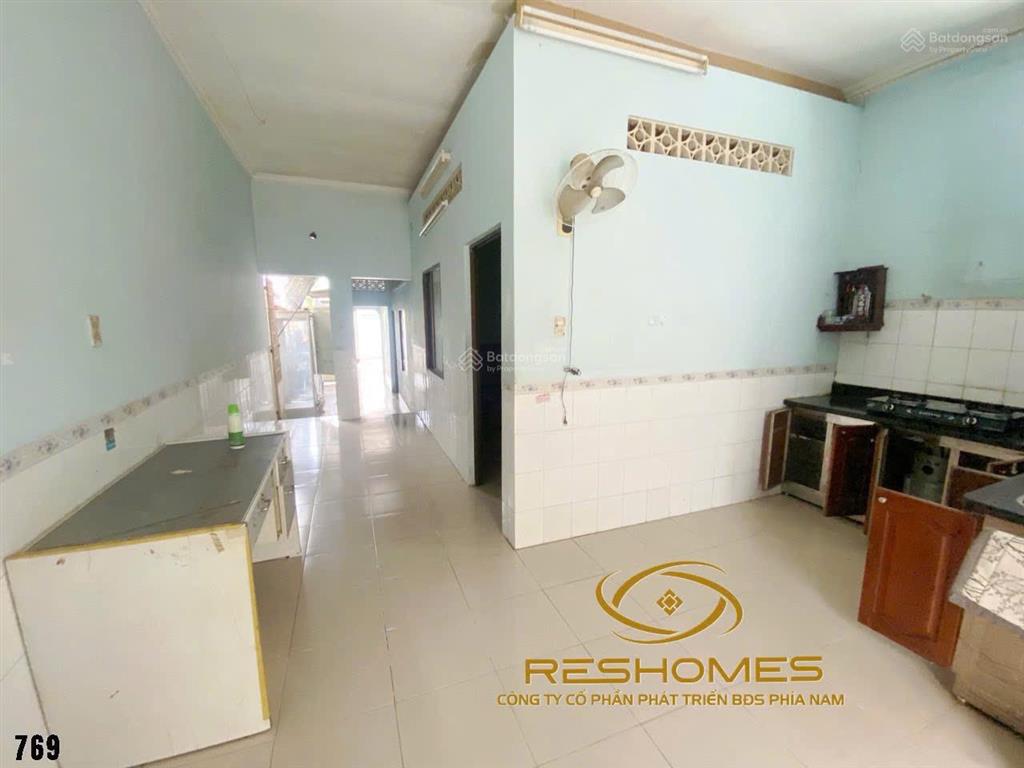 Cho thuê gấp nhà cấp bốn 125m2, 3pn, 1wc tại lương văn nho. đường oto bàn cờ
