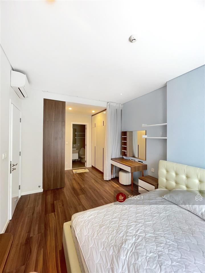 Tin thật 100%  cho thuê căn 2 phòng ngủ diamond island view hồ bơi & sông cực thoáng