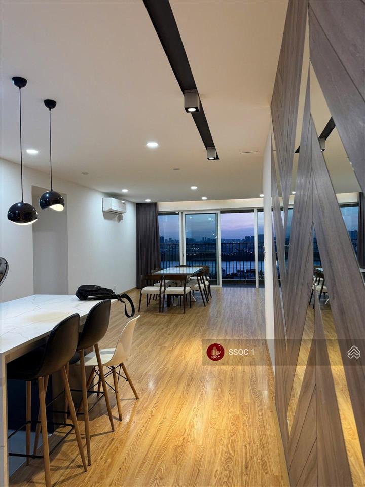 Tin thật 100%  update nhanh cho khách căn hộ 3pn đẹp  full nội thất  view siêu thoáng