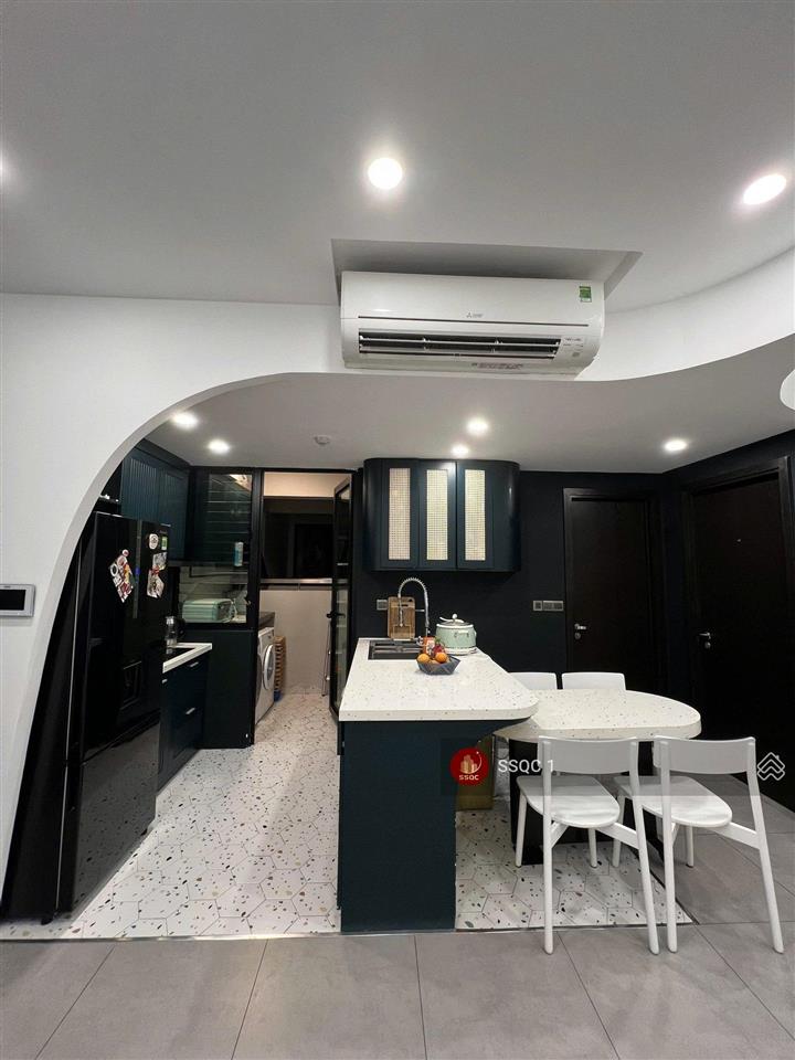 Tin thật 100%  bán căn hộ 1 phòng ngủ full nội thất hiện đại  tầng cao view đẹp  sẵn sổ hồng