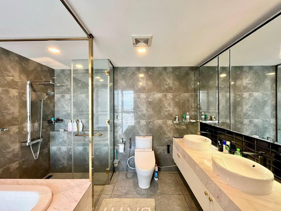 Tin thật 100%  chủ nhà ký gửi bán gấp các căn 2pn vista verde diện tích lớn, giá tốt