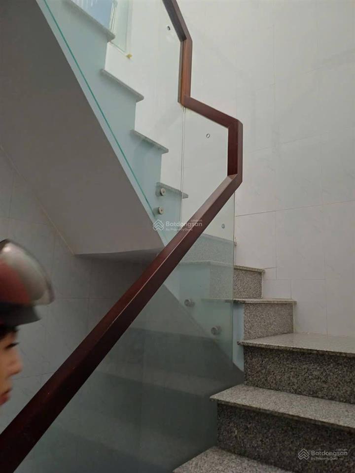 Hxh 56/8c lạc long quân, (3.5x12m 3l st 6pn 3wc)  16 triệu