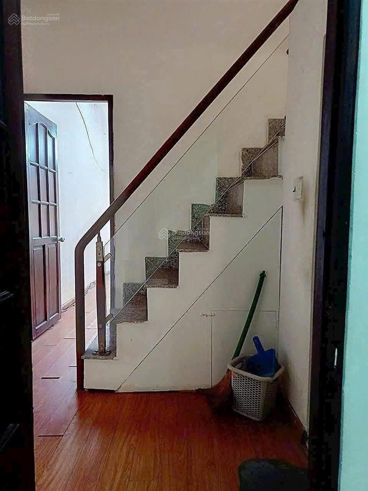 Hxh 8m 161b lạc long quân, (3.5x15m 3l 4pn 3wc)  15tr