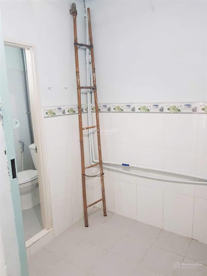 Nhà trống như hình, (3.1x17m), 163/26a tô hiến thành q10