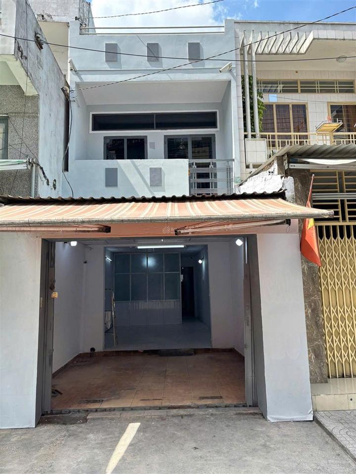 Mặt tiền lạc long quân, (3.6x21m 1 lầu)  17tr còn bớt