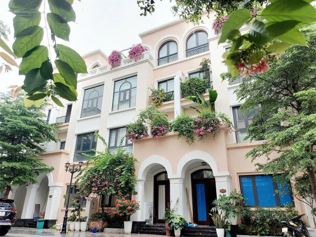 Cần bán gấp biệt thự 78m2 mặt tiền 6m, gần công viên bể bơi, thiết kế đẹp, diện tích sàn lớn